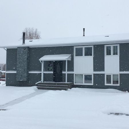 Bed and Breakfast Polar Nights à Yellowknife Extérieur photo
