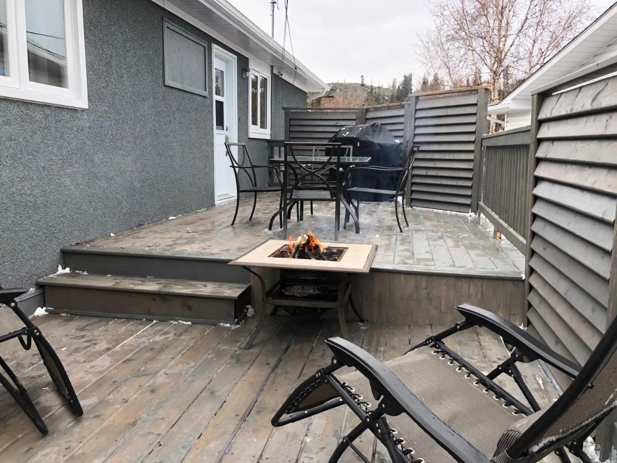 Bed and Breakfast Polar Nights à Yellowknife Extérieur photo
